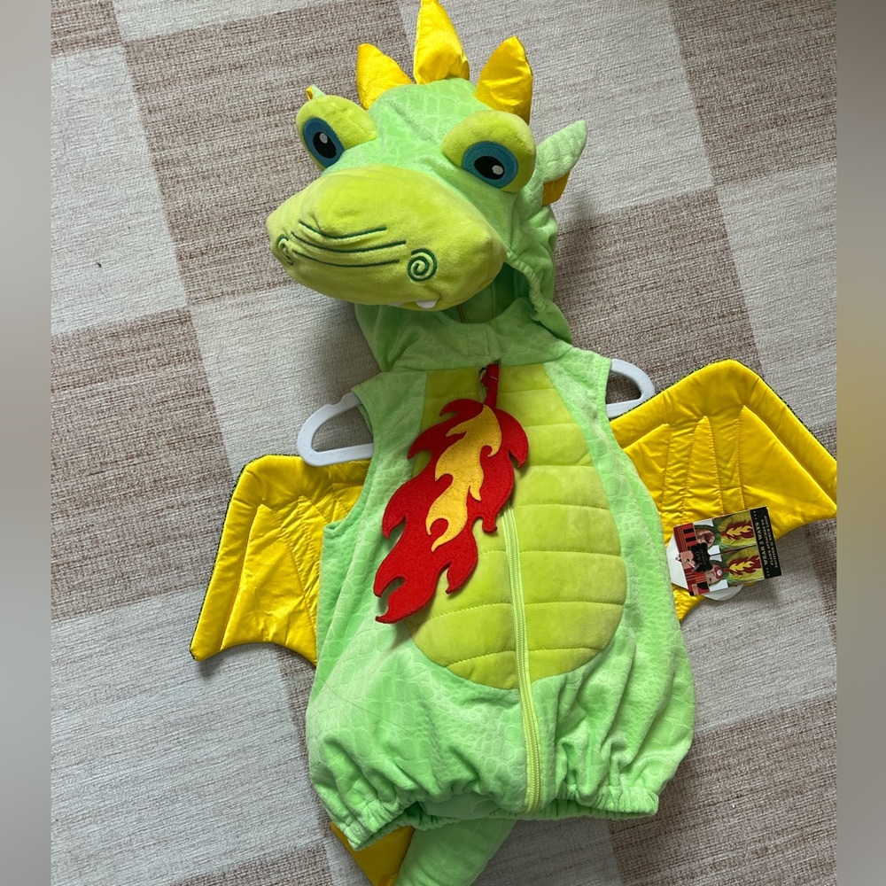FAO Schwartz NWT dragon Halloween costume 6-9 months